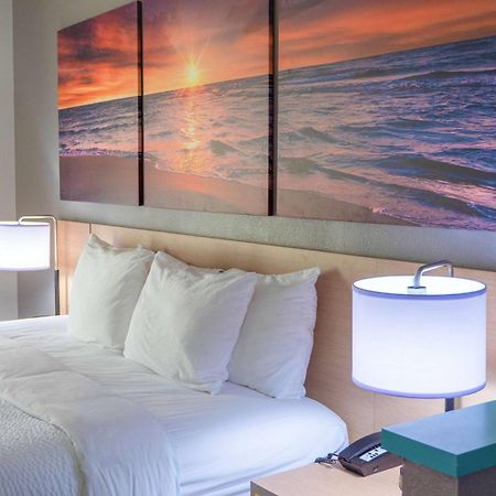 Days Inn & Suites By Wyndham Savannah North I-95 Port Wentworth Extérieur photo