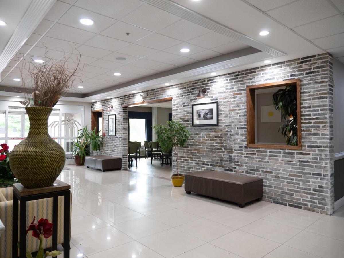 Days Inn & Suites By Wyndham Savannah North I-95 Port Wentworth Extérieur photo