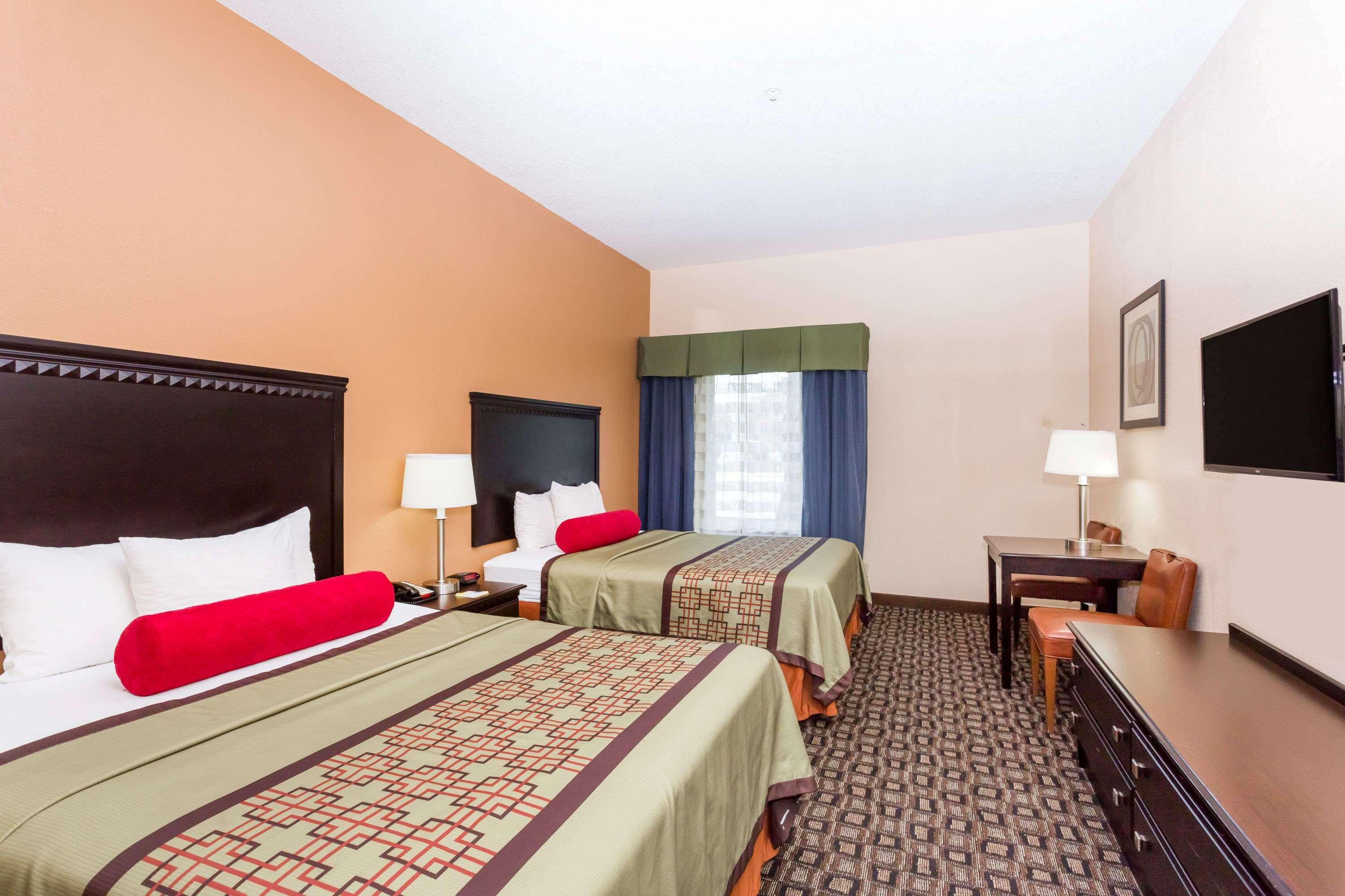 Days Inn & Suites By Wyndham Savannah North I-95 Port Wentworth Extérieur photo